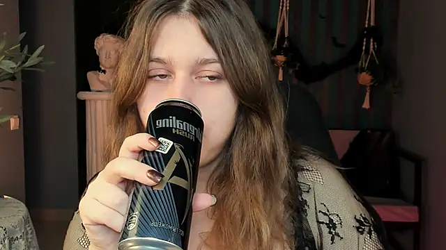 FioraMarmoris online show from October 31, 2025, 5:15 am