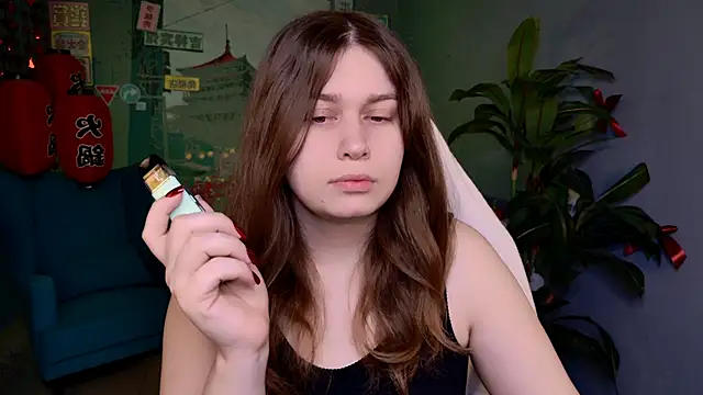 FioraMarmoris online show from March 7, 2026, 5:03 am