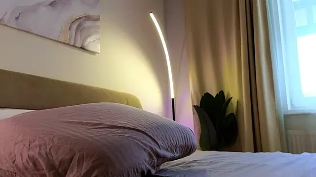 Snapshot of Eva_Natsumi chatting on February 26, 2025, 9:33 am Eva Natsumi online show from February 26, 2025, 9:33 am