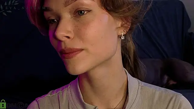 Snapshot of Eva_Natsumi chatting on October 15, 2025, 4:48 pm Eva Natsumi online show from October 15, 2025, 4:48 pm