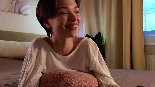 Snapshot of Eva_Natsumi chatting on March 3, 2025, 3:32 pm Eva Natsumi online show from March 3, 2025, 3:32 pm