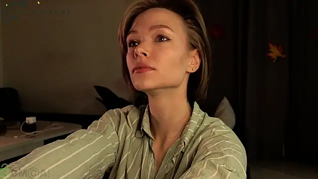 Snapshot of Eva_Natsumi chatting on November 17, 2025, 2:21 pm Eva Natsumi online show from November 17, 2025, 2:21 pm