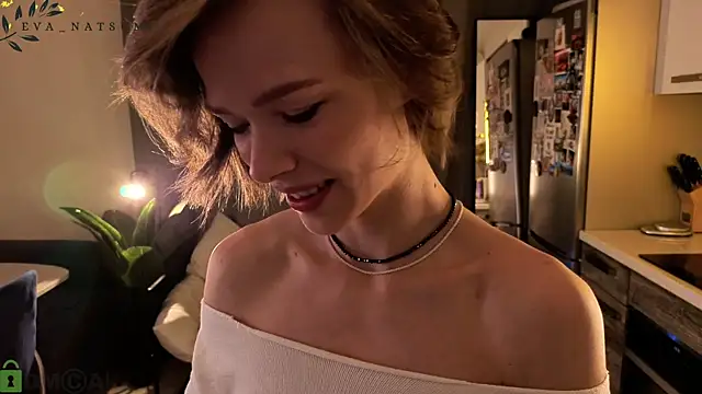 Snapshot of Eva_Natsumi chatting on November 22, 2025, 3:33 pm Eva Natsumi online show from November 22, 2025, 3:33 pm