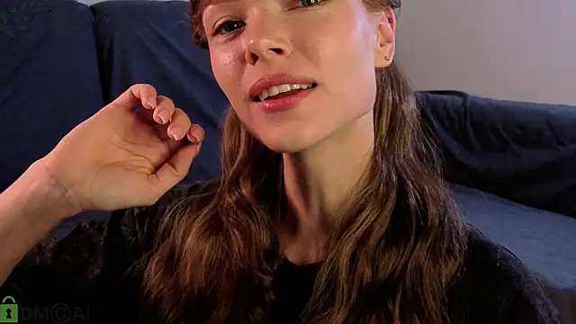 Snapshot of Eva_Natsumi chatting on October 20, 2025, 4:51 pm Eva Natsumi online show from October 20, 2025, 4:51 pm