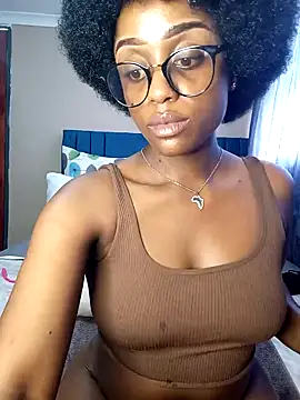 Snapshot of Queen-Chocolate chatting on January 25, 2025, 7:49 am Queen-Chocolate online show from January 25, 2025, 7:49 am