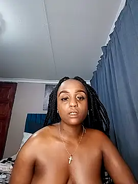 Snapshot of Queen-Chocolate chatting on October 12, 2025, 3:41 am Queen-Chocolate online show from October 12, 2025, 3:41 am