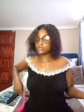 Snapshot of Queen-Chocolate chatting on January 31, 2025, 7:18 am Queen-Chocolate online show from January 31, 2025, 7:18 am