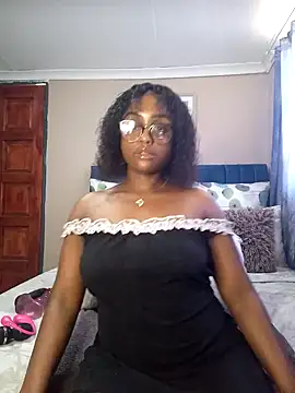 Snapshot of Queen-Chocolate chatting on January 30, 2025, 9:47 am Queen-Chocolate online show from January 30, 2025, 9:47 am