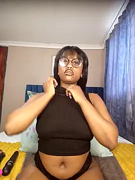 Snapshot of Queen-Chocolate chatting on January 14, 2025, 4:39 pm Queen-Chocolate online show from January 14, 2025, 4:39 pm