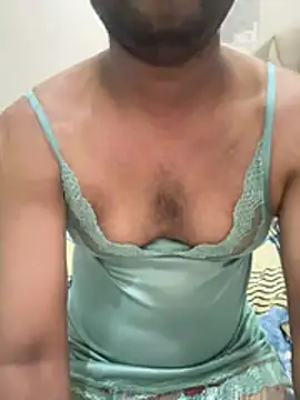Snapshot of Lusty0786 chatting on June 25, 2026, 6:35 pm Lusty0786 online show from June 25, 2026, 6:35 pm