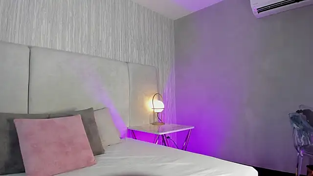 Snapshot of Nicol_Lopez_1 chatting on March 20, 2025, 4:53 pm Nicol Lopez 1 online show from March 20, 2025, 4:53 pm