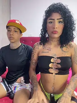 Snapshot of Fretcy_Amber777 chatting on December 17, 2024, 8:12 am Fretcy Amber777 online show from December 17, 2024, 8:12 am