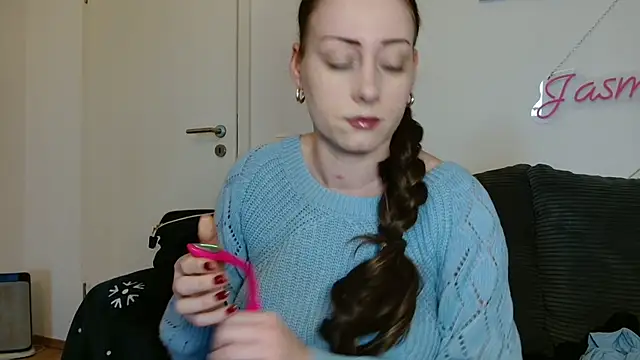 Jasmin-White online show from March 6, 2026, 2:01 pm