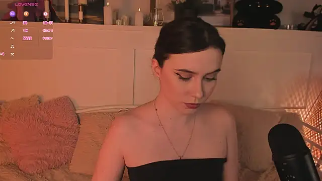 Snapshot of UnaMedison chatting on April 16, 2026, 10:16 am UnaMedison online show from April 16, 2026, 10:16 am