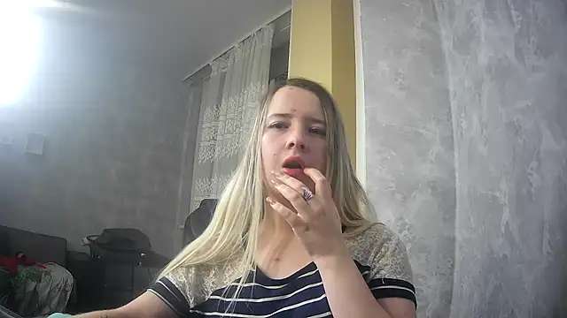 ViolaCandy online show from November 20, 2025, 2:40 pm