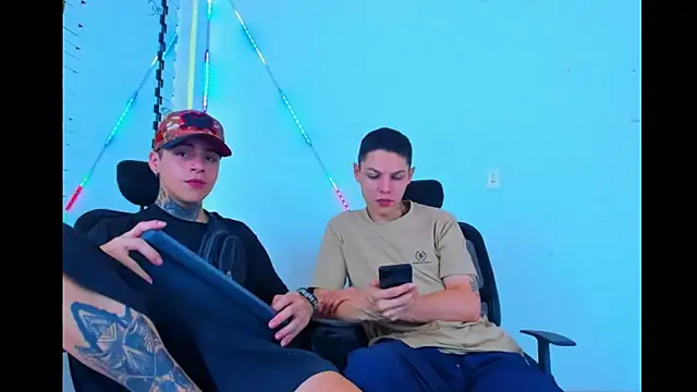 HOT boy2025 online show from September 25, 2025, 3:34 am