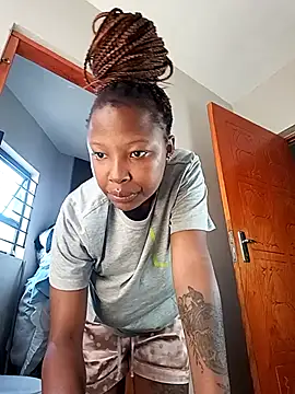 Snapshot of Mayo01_ chatting on October 22, 2025, 5:51 am Mayo01  online show from October 22, 2025, 5:51 am