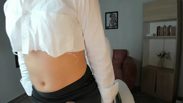 Snapshot of Alice23jones chatting on March 11, 2025, 12:50 pm Alice23jones online show from March 11, 2025, 12:50 pm