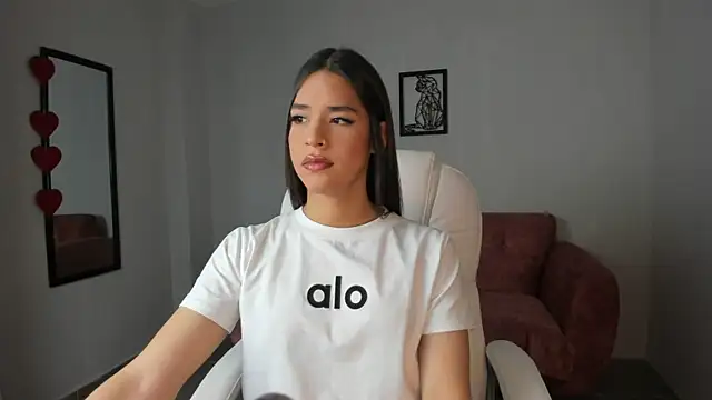 Snapshot of Alice23jones chatting on March 7, 2025, 12:45 pm Alice23jones online show from March 7, 2025, 12:45 pm