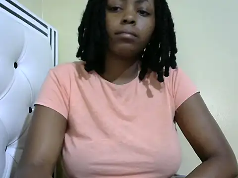 Snapshot of nelly_shyn chatting on October 16, 2025, 9:12 pm nelly shyn online show from October 16, 2025, 9:12 pm