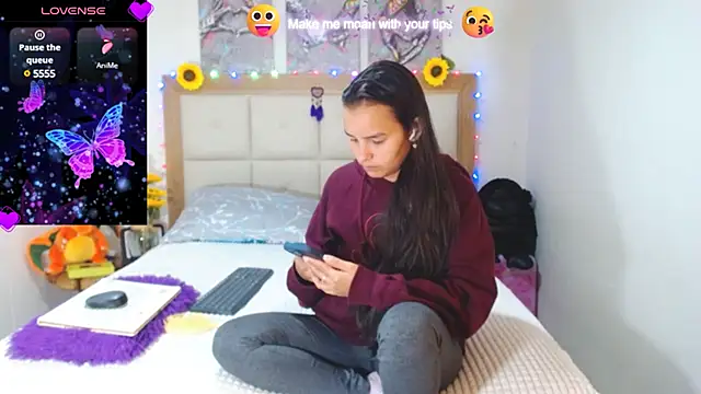 Snapshot of valentina_hearts chatting on January 16, 2025, 2:09 am valentina hearts online show from January 16, 2025, 2:09 am