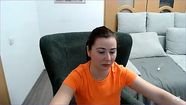 Snapshot of VioletaFlower7 chatting on March 13, 2026, 9:25 am VioletaFlower7 online show from March 13, 2026, 9:25 am