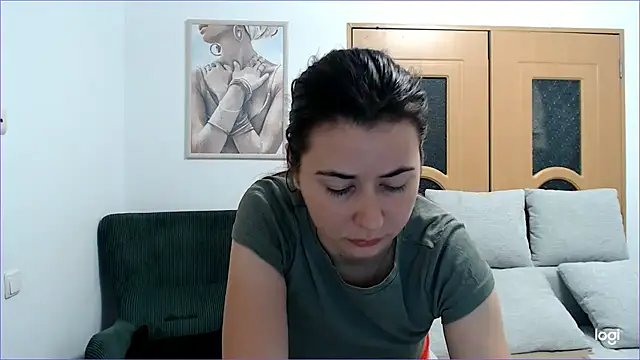 VioletaFlower7 online show from November 10, 2025, 10:09 am