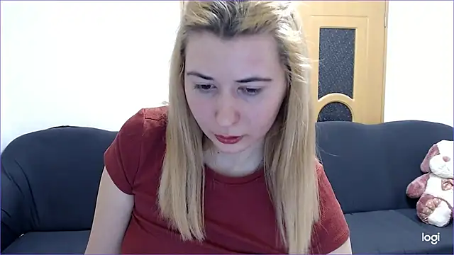 VioletaFlower7 online show from March 12, 2025, 9:24 pm