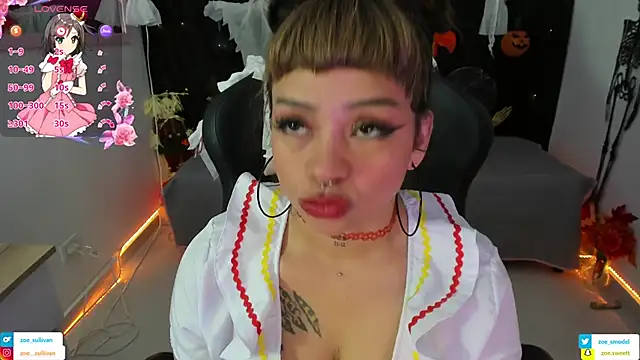 Snapshot of zoesullivan chatting on October 27, 2025, 9:43 am zoesullivan online show from October 27, 2025, 9:43 am