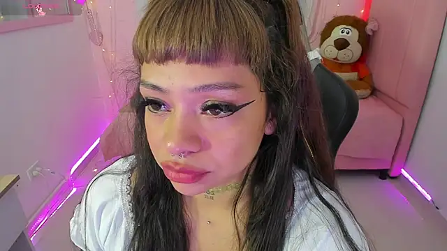 Snapshot of zoesullivan chatting on September 22, 2025, 10:32 am zoesullivan online show from September 22, 2025, 10:32 am