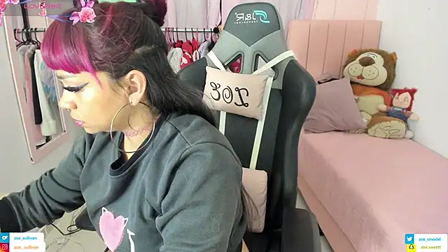 Snapshot of zoesullivan chatting on February 3, 2026, 9:47 am zoesullivan online show from February 3, 2026, 9:47 am