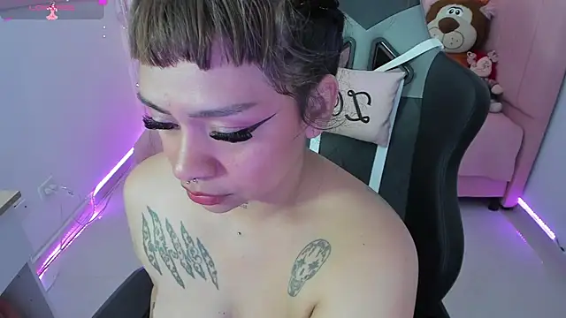 Snapshot of zoesullivan chatting on September 29, 2025, 10:44 am zoesullivan online show from September 29, 2025, 10:44 am