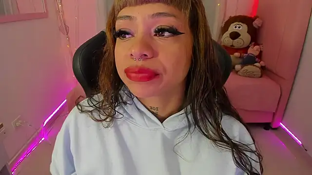 Snapshot of zoesullivan chatting on September 26, 2025, 10:44 am zoesullivan online show from September 26, 2025, 10:44 am