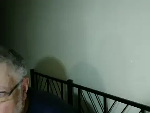 100Tauros online show from October 18, 2025, 4:36 am