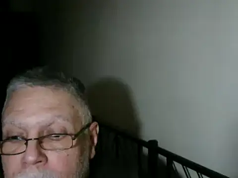 100Tauros online show from November 3, 2025, 10:02 pm