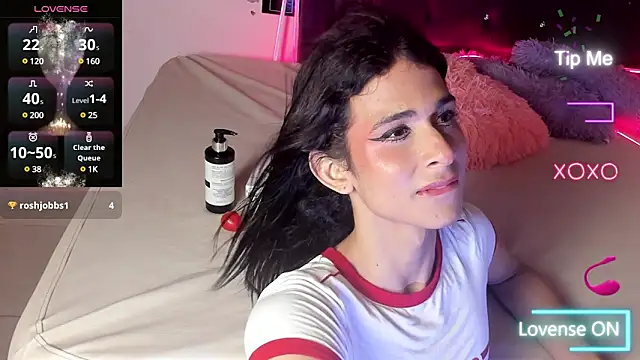 Snapshot of Mara_friendboy699 chatting on February 6, 2025, 3:37 am Mara friendboy699 online show from February 6, 2025, 3:37 am