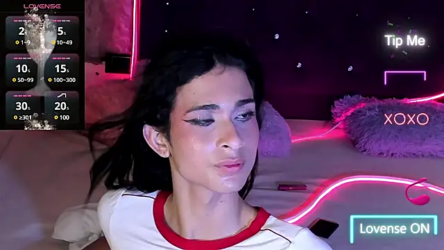 Snapshot of Mara_friendboy699 chatting on February 6, 2025, 8:07 am Mara friendboy699 online show from February 6, 2025, 8:07 am