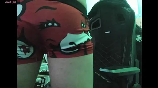 Snapshot of savage_daddyy chatting on January 13, 2025, 11:52 am savage daddyy online show from January 13, 2025, 11:52 am