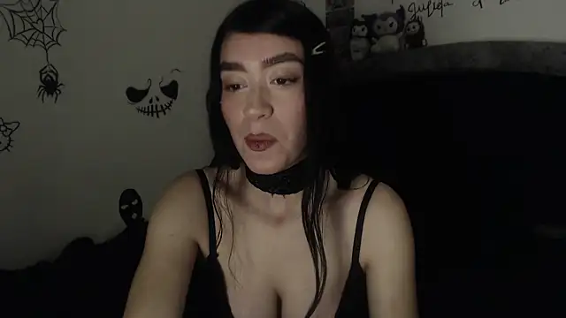 Snapshot of Julieta_De_Los_Angeles chatting on January 15, 2026, 10:24 pm Julieta De Los Angeles online show from January 15, 2026, 10:24 pm