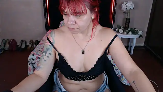 Snapshot of VioletaaaSlave chatting on May 23, 2026, 11:09 am VioletaaaSlave online show from May 23, 2026, 11:09 am