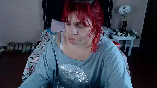 Snapshot of VioletaaaSlave chatting on March 6, 2026, 11:27 am VioletaaaSlave online show from March 6, 2026, 11:27 am