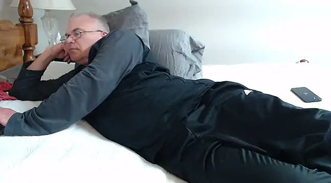 Snapshot of JaySloan chatting on March 9, 2025, 4:33 pm JaySloan online show from March 9, 2025, 4:33 pm