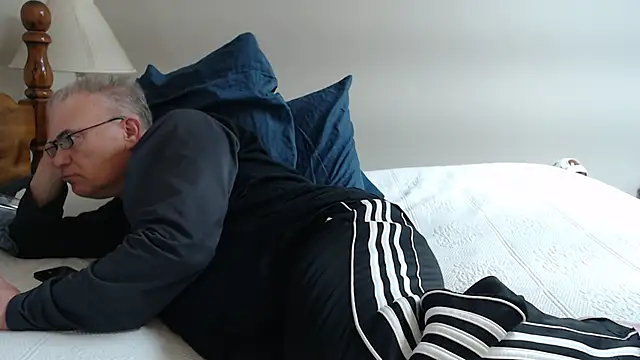 Snapshot of JaySloan chatting on February 17, 2025, 2:38 pm JaySloan online show from February 17, 2025, 2:38 pm