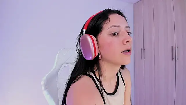 liaqueen610 online show from February 6, 2025, 5:03 am