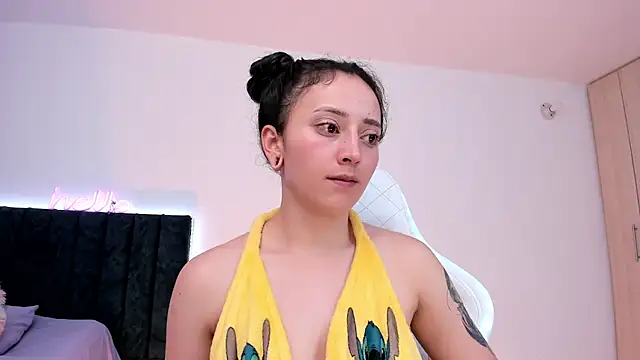 liaqueen610 online show from March 11, 2025, 5:02 am