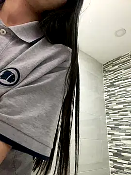 liaqueen610 online show from September 15, 2025, 9:48 pm