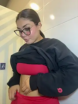 Snapshot of zui_lu chatting on January 11, 2026, 4:08 am zui lu online show from January 11, 2026, 4:08 am