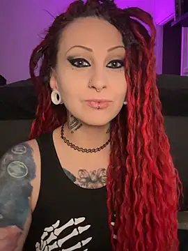 Snapshot of MartthaKatze chatting on November 9, 2025, 4:44 pm MartthaKatze online show from November 9, 2025, 4:44 pm