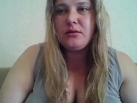 Snapshot of ParisMimi chatting on June 2, 2026, 7:08 am ParisMimi online show from June 2, 2026, 7:08 am