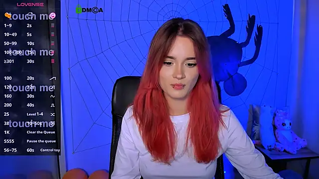 liana kisses online show from October 28, 2025, 7:57 pm